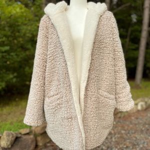 Me Jane XL Ladies Coat. Brand new! 🧡